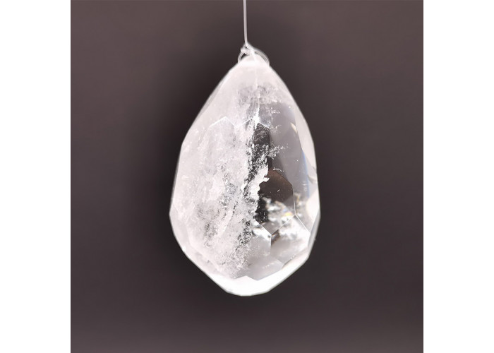 Cristal de Roche - Boule Feng-Shui - Facettée Autres modèles 4,7 x 3 cm  env. / 48,2 gr