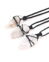 Cristal de Roche - Collier Macramé Pointe Brute