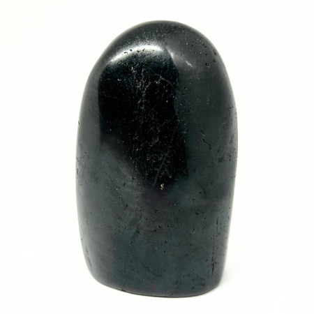 Image d'une forme libre en tourmaline noire