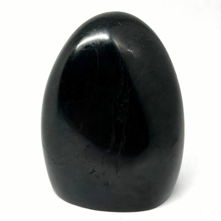 Image d'une forme libre en tourmaline noire