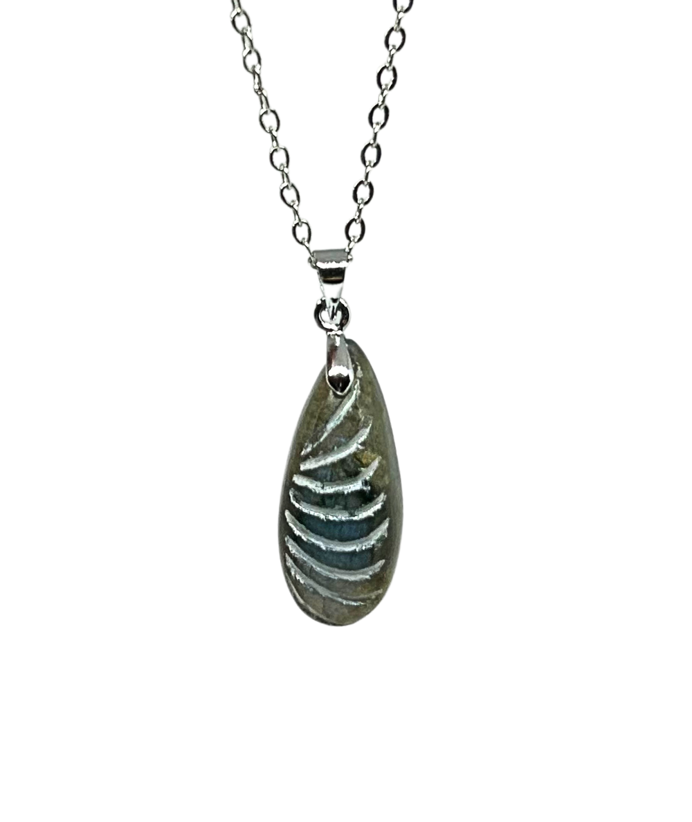 labra gravée - pendentif bélière
