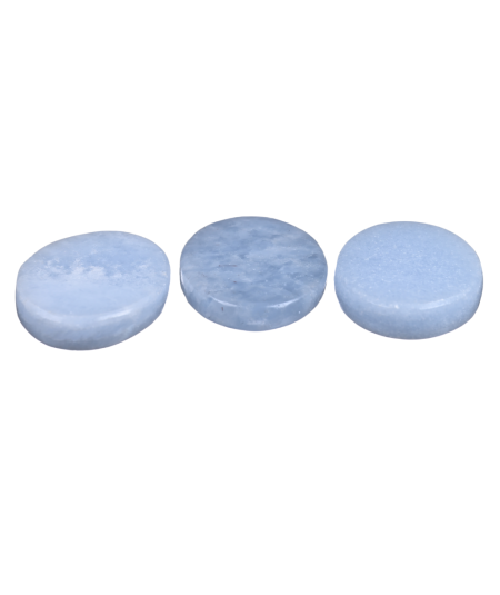 Photo de galets plats en calcite bleu