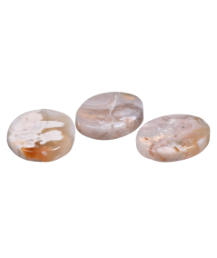 Photo de galet plat en agate fleur