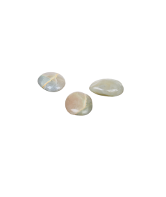 Photo de galets en pierre de lune verte