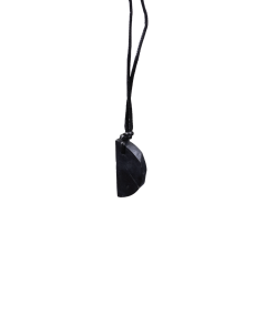 Pendentif demi lune en shungite