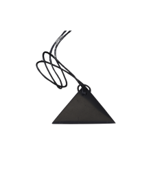 Photo d'un pendentif triangle en shungite