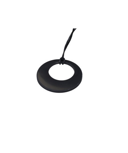 Photo d'un pendentif cercle en shungite