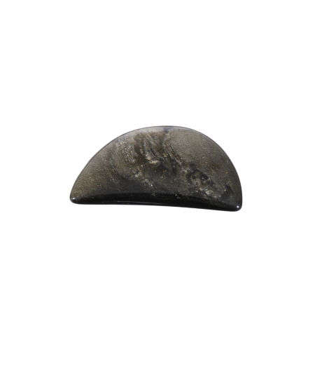 Photo d'une demi-lune en obsidienne dorée