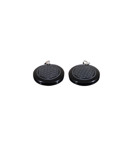 Photo de pendentifs gravés en fleur de vie en obsidienne noire