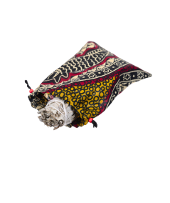 Photo d'un baton de sauge blanche et d'une geode en cristaux de calcite