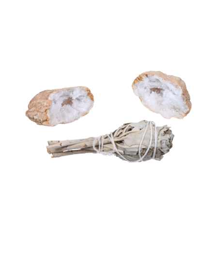 Photo d'un baton de sauge blanche et d'une geode en cristaux de calcite
