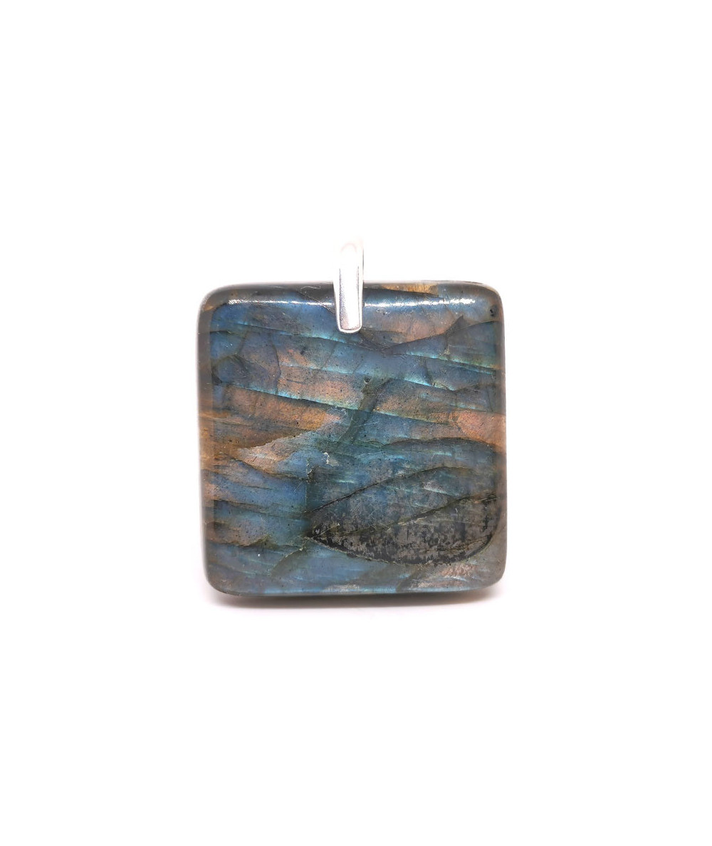 Image d'un pendentif bélière en labradorite