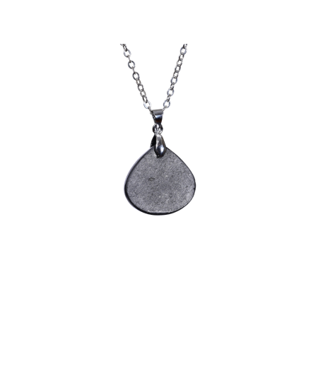 Image d'un pendentif en tourmaline noire