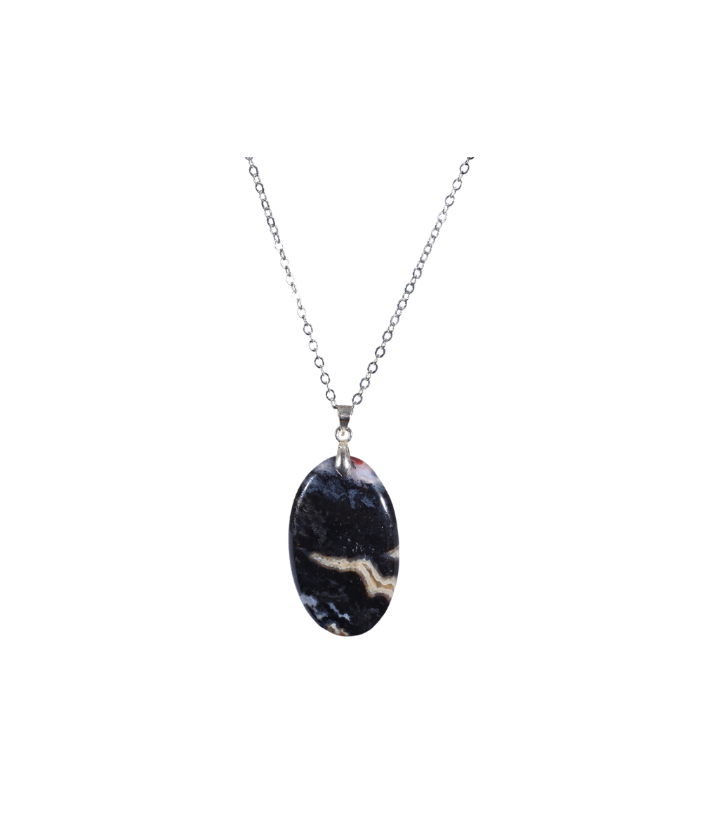 Image d'un pendentif en agate noire rubanée naturelle