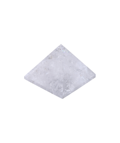 Image d'une pyramide en cristal de roche