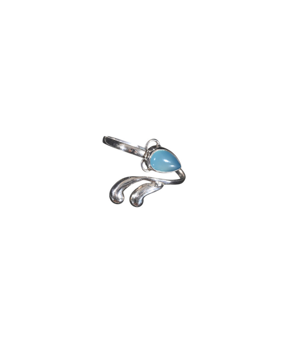 Image d'une bague sertie argent en aigue marine