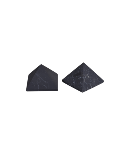 Pyramides en shungite