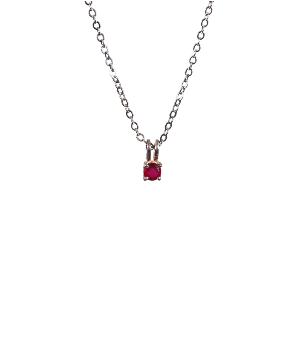 Pendentif en rubis (corindon)