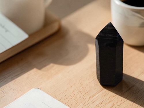 Pointe en tourmaline noire Schorl