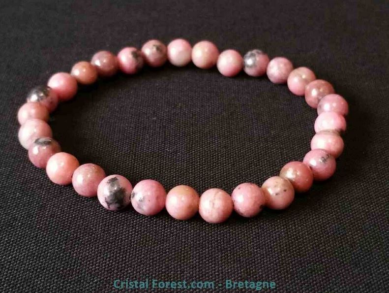 rhodonite : pierre pour renforcer l'amour