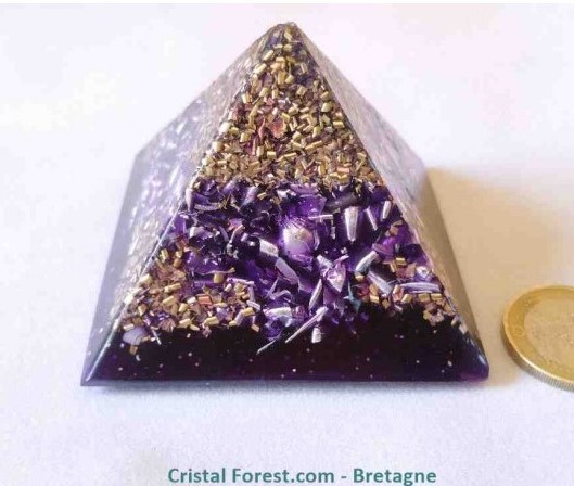 Pyramide d'orgonite